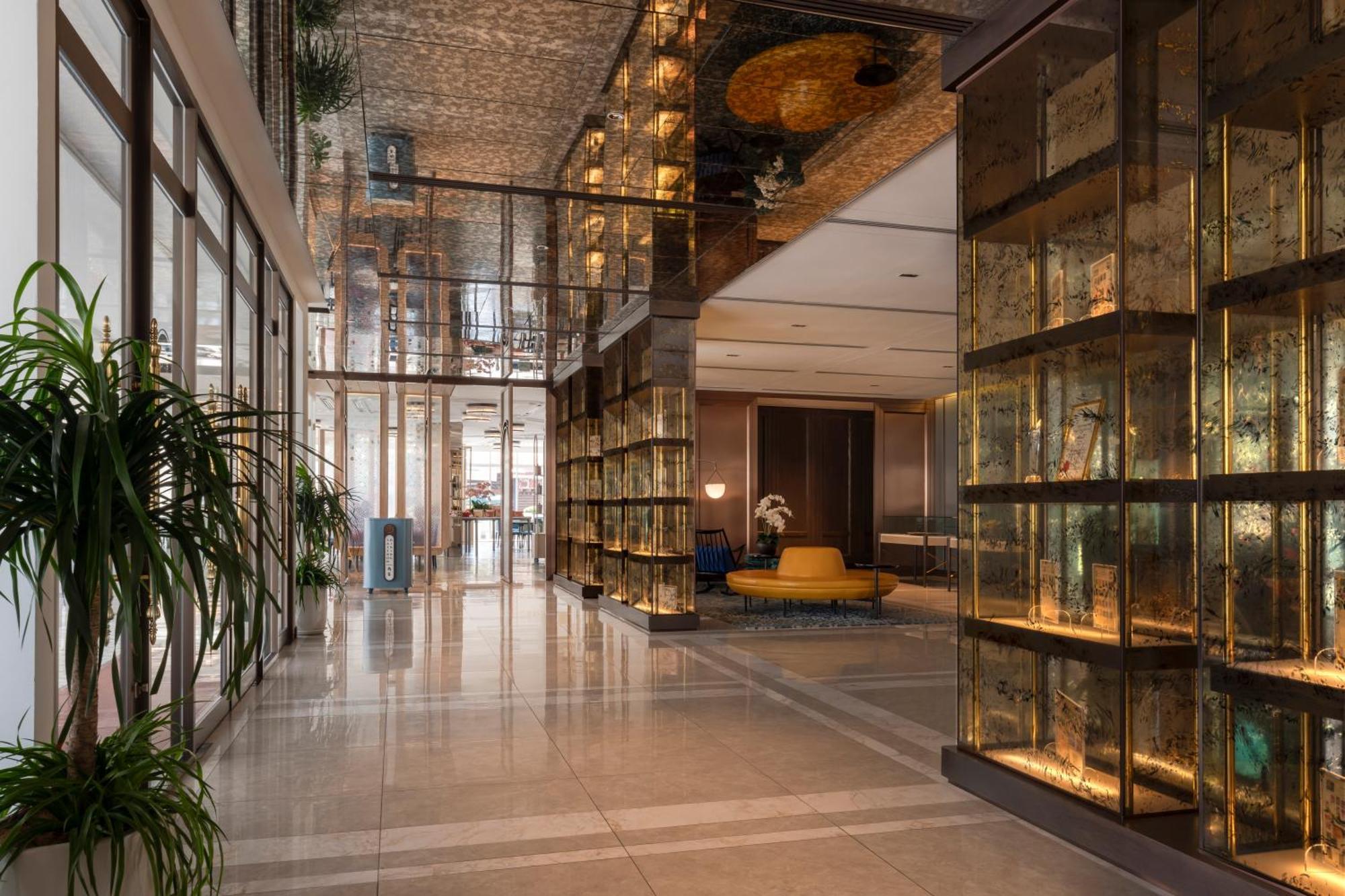 Hotel The George Penang By The Crest Collection George Town Esterno foto The lobby of the hotel