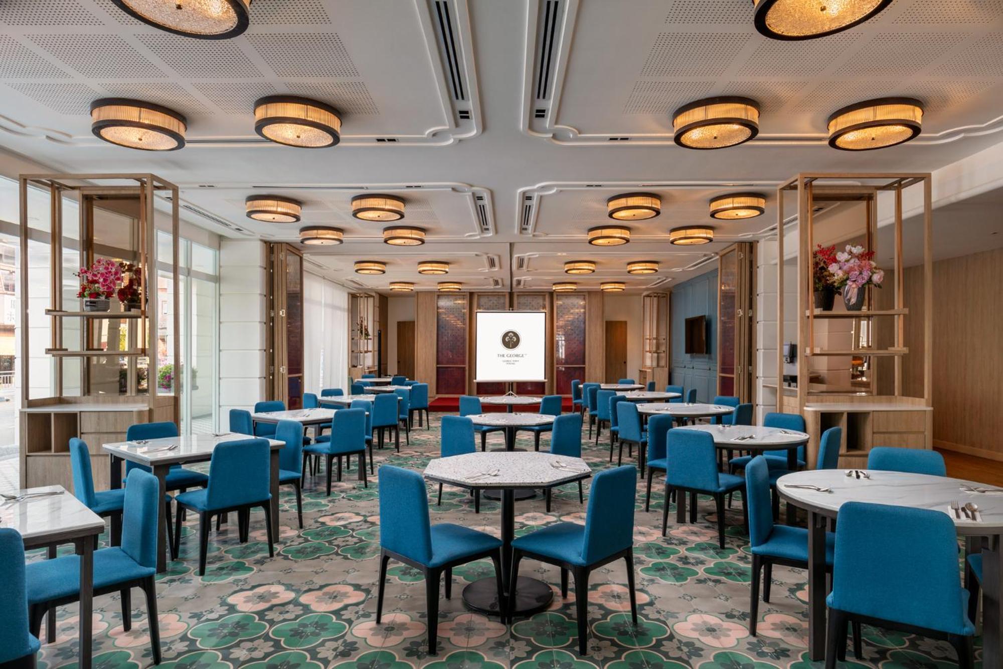 Hotel The George Penang By The Crest Collection George Town Esterno foto The Club at The Standard East Village