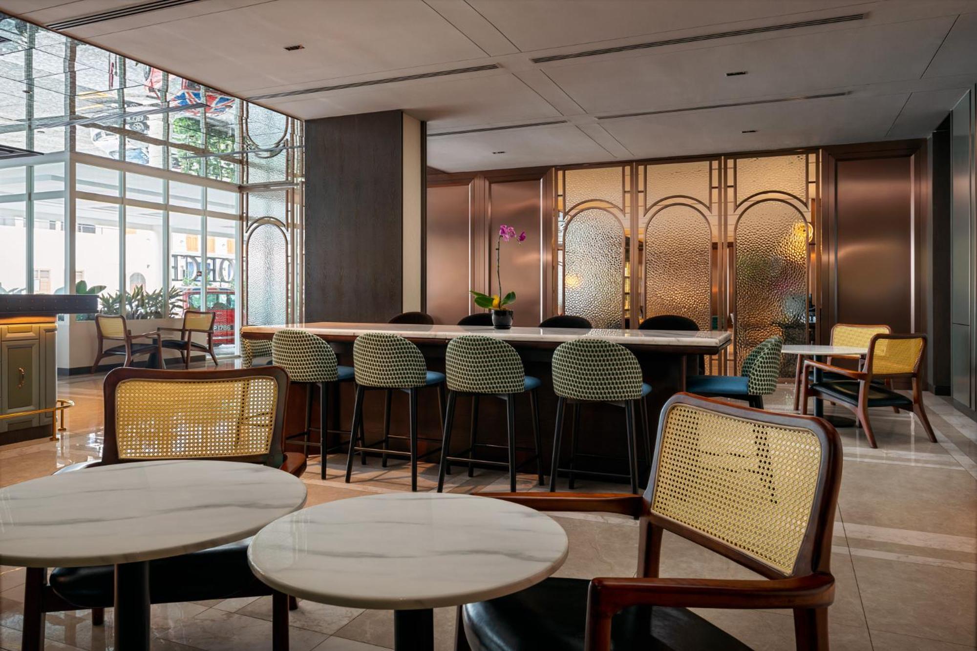 Hotel The George Penang By The Crest Collection George Town Esterno foto The Lounge at KLIA